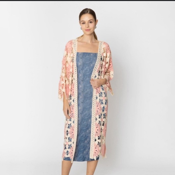 🆕 Do Everything In Love Open Knit Crochet Kimono - Picture 1 of 7